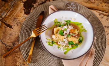 Celebrate the season of love at our table with a 3-course sparkling lunch. Enjoy shared starters and dessert, with your choice of main, each perfectly paired with exceptional sparkling wines.