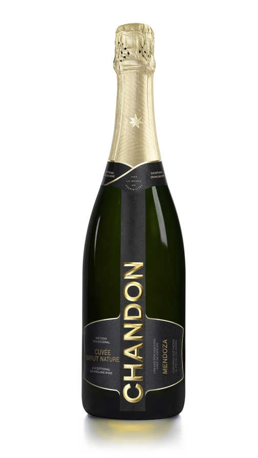 Una botella de Cuvée Brut Nature producida en CHANDON Argentina, Mendoza