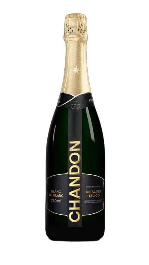 Uma garrafa de CHANDON Blanc de Blanc produzida no Brasil