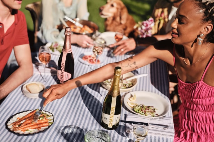 CHANDON-KSO-EOY-BRUTANDROSE-STILL-FOODPAIRING-ARGENTINA