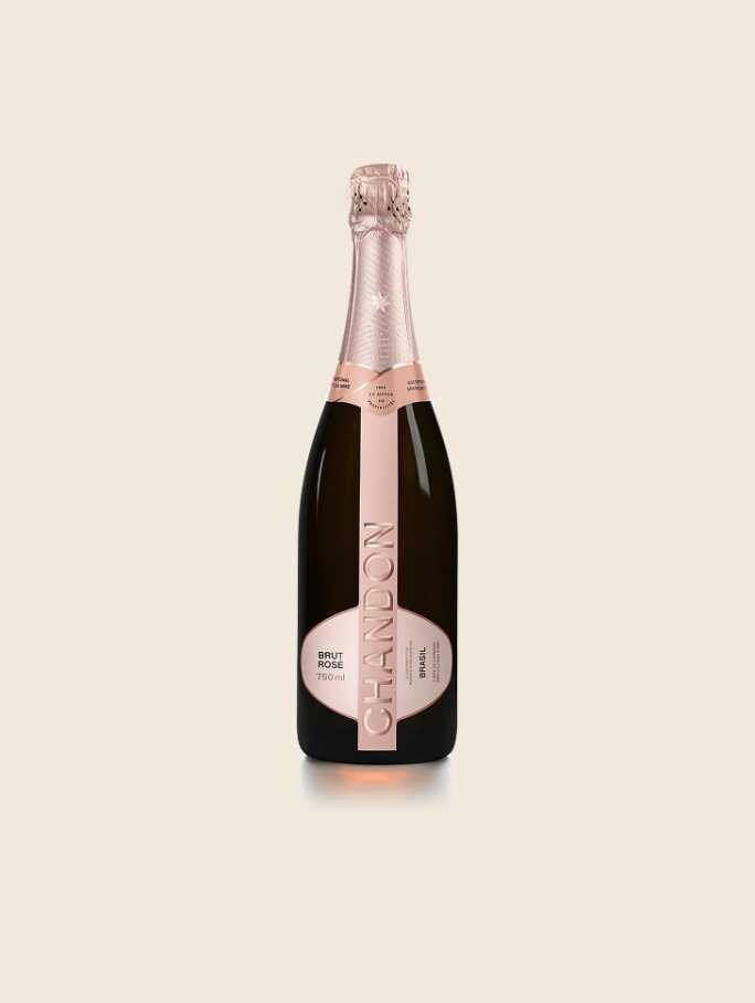 Garrafa de CHANDON Brut Rosé produzida no Brasil