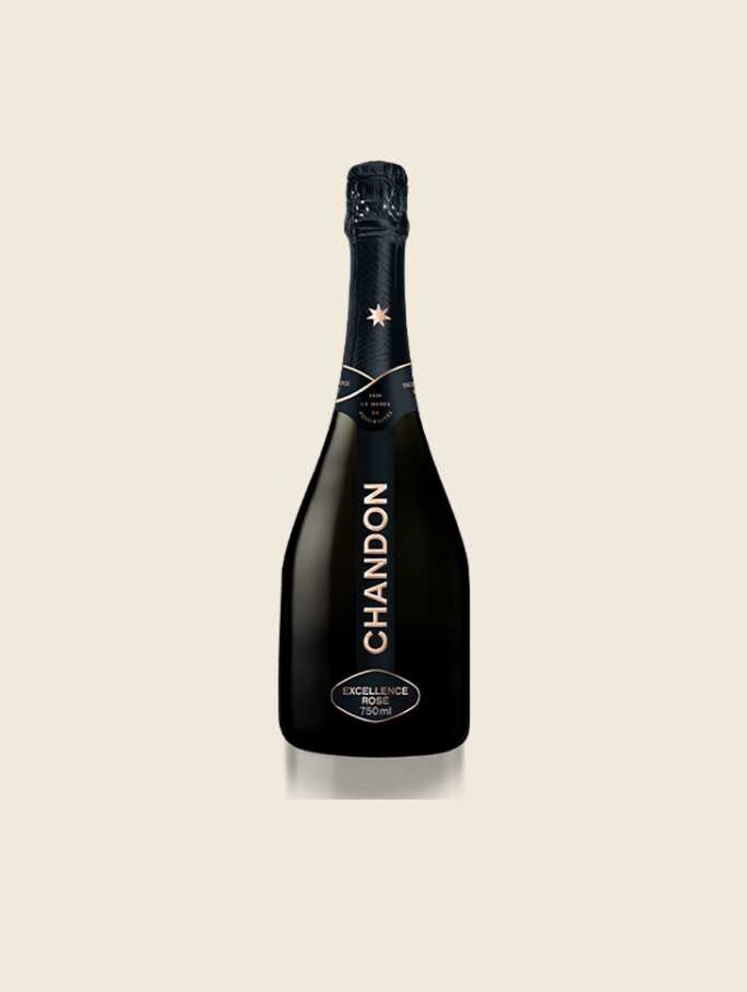 Garrafa de CHANDON Excellence Brut Rosé produzida no Brasil