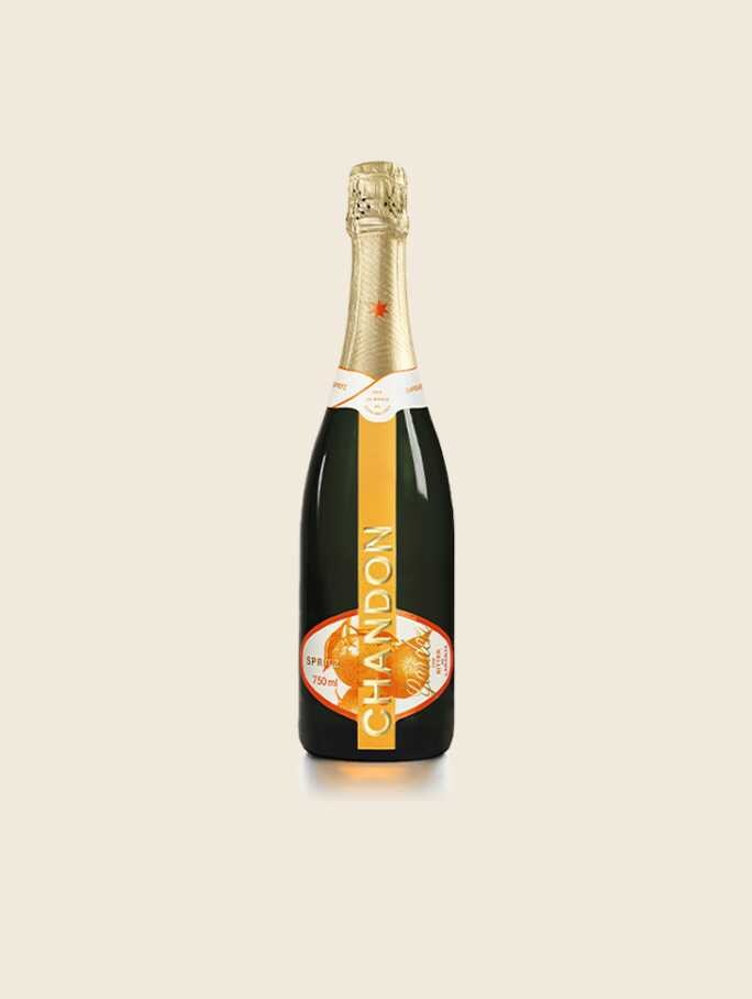 Garrafa de CHANDON garden spritz produzida no Brasil