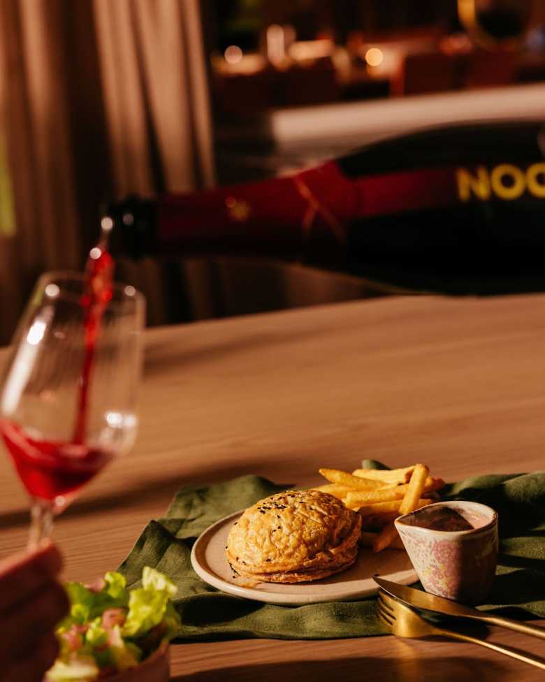 CHANDON Pinot Noir Shiraz